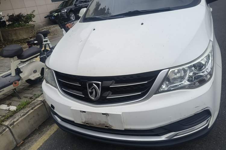 Used Baojun 730 2016 1.5L Manual Value Edition 7 Seats China V Emission Standard Front