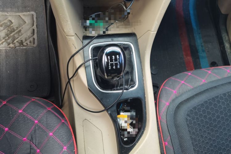 Used Baojun 730 2016 Revised 1.5L Manual Standard Version 7 Seats China V Emission Standard Gear Lever