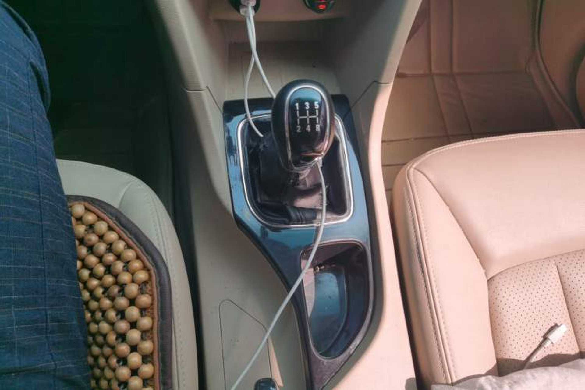 Used Baojun 730 2016 1.5L Manual Comfort Version 7 Seats China V Emission Standard Gear Lever
