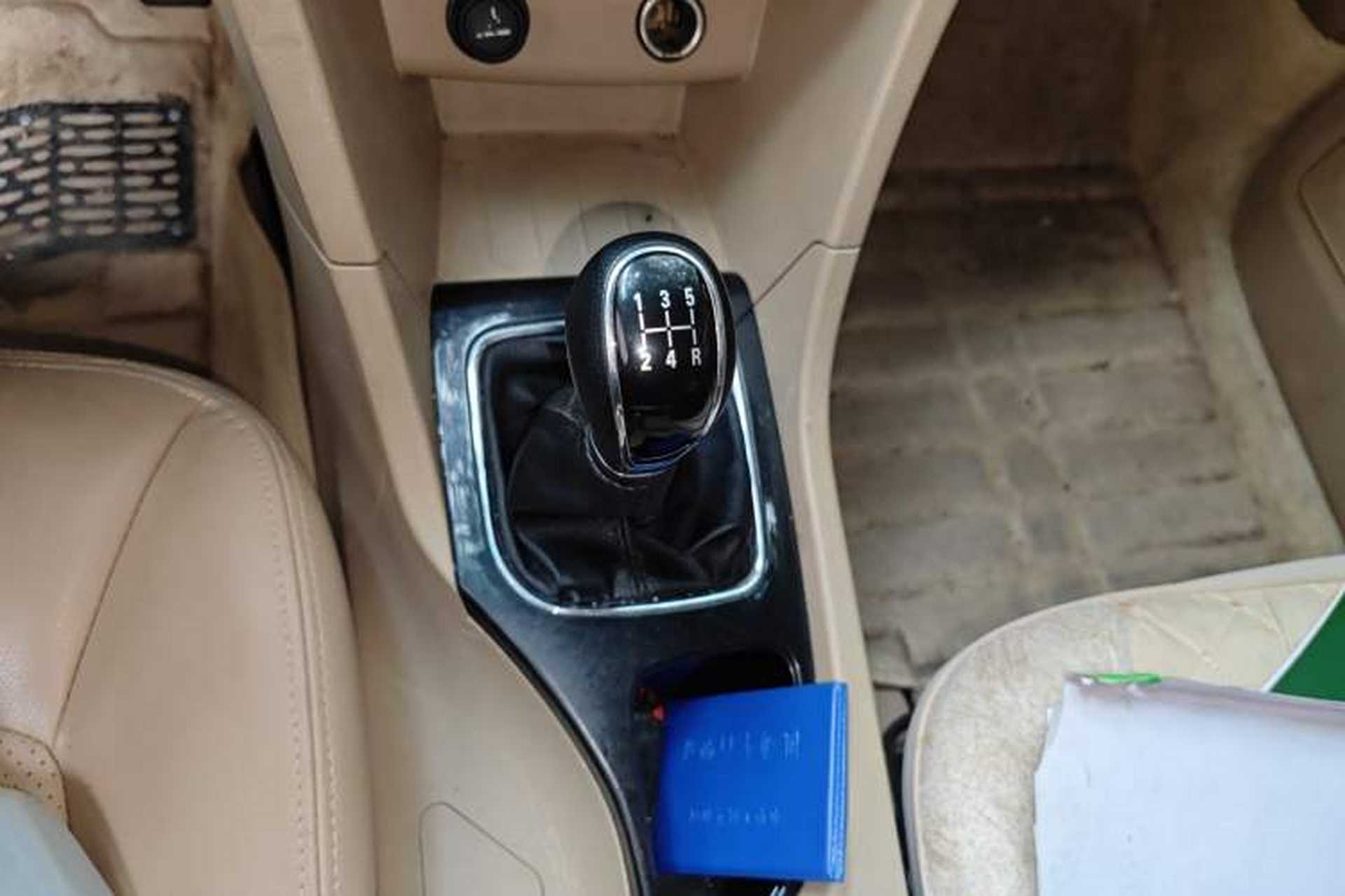 Used Baojun 730 2016 1.5L Manual Comfort Version 7 Seats China V Emission Standard Gear Lever