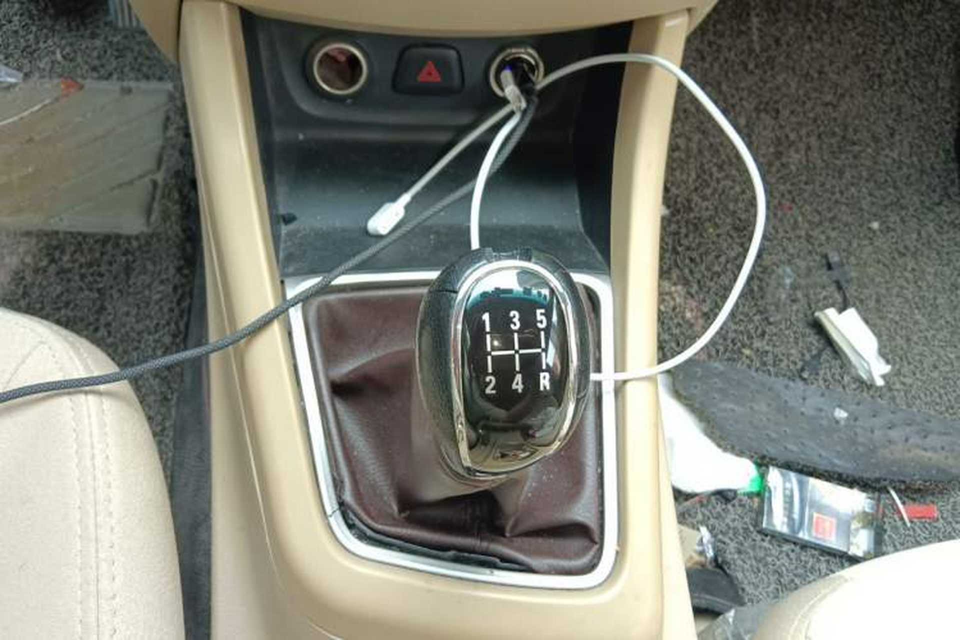 Used Baojun 730 2016 1.5L Manual Value Edition 7 Seats China V Emission Standard Gear Lever
