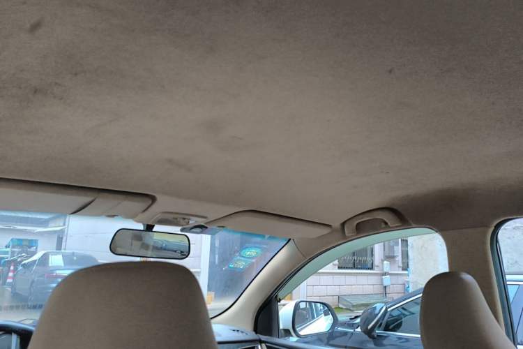 Used Baojun 730 2016 1.5L Manual Comfort Version 7 Seats China V Emission Standard Headliner