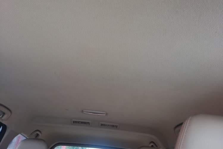 Used Baojun 730 2016 1.5L Manual Comfort Version 7 Seats China V Emission Standard Headliner