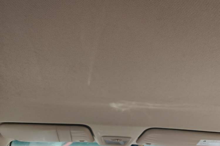Used Baojun 730 2016 1.5L Manual Comfort Version 7 Seats China V Emission Standard Headliner