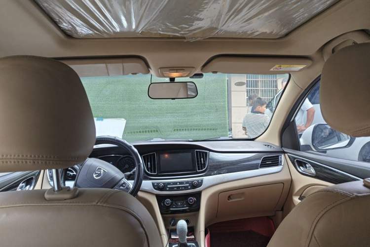 Used Baojun 730 2016 1.5L Manual Luxury Edition 7 Seats Headliner
