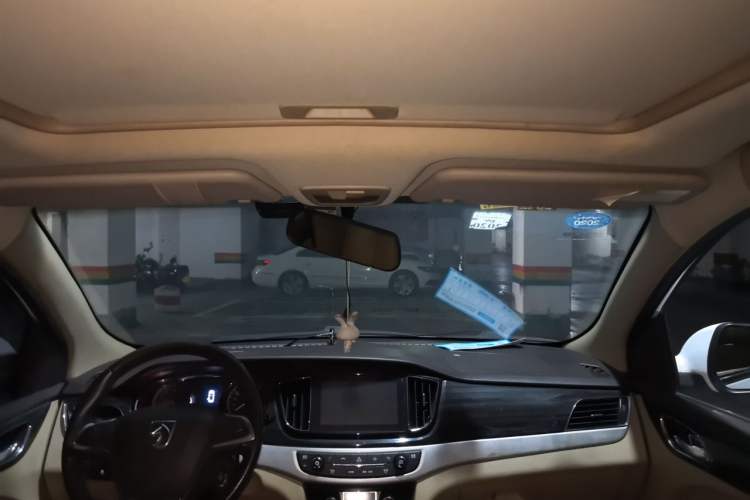 Used Baojun 730 2016 1.5L Manual Luxury Edition 7 Seats Headliner