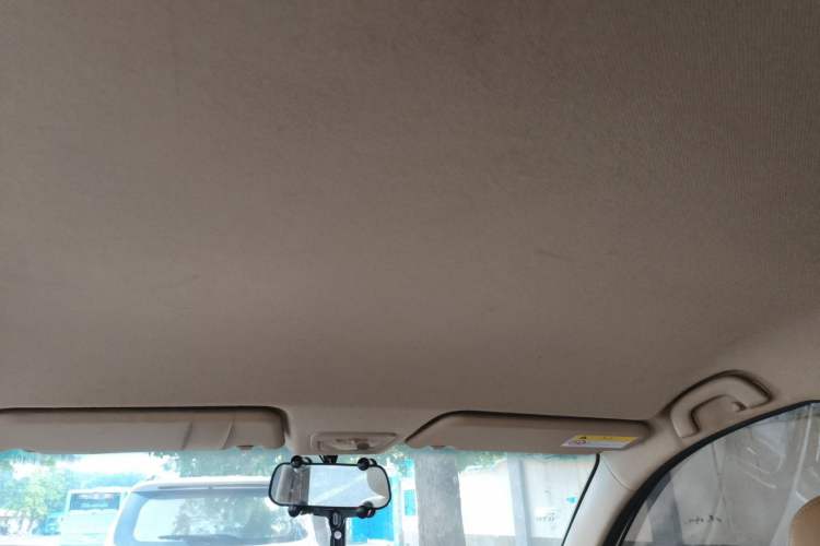Used Baojun 730 2016 1.5L Manual Comfort Version 7 Seats China V Emission Standard Headliner