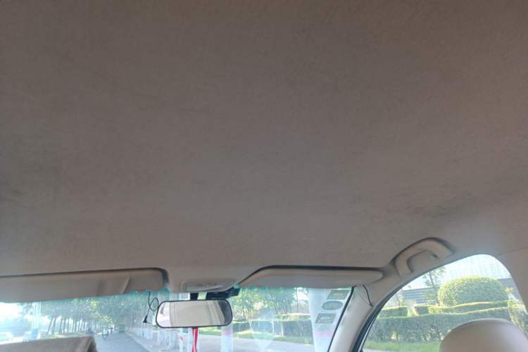 Used Baojun 730 2016 1.5L Manual Comfort Version 7 Seats China V Emission Standard Headliner