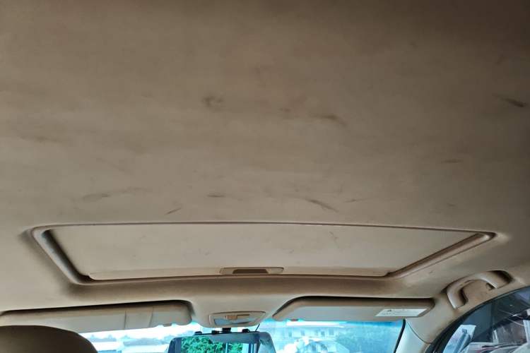 Used Baojun 730 2016 1.5T Manual Luxury Edition 7 Seats Headliner