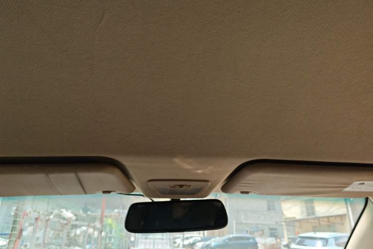 Used Baojun 730 2016 1.5L Manual Comfort Version 7 Seats China V Emission Standard Headliner