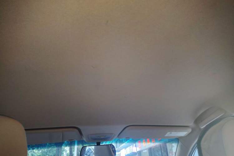 Used Baojun 730 2016 Revised 1.5L Manual Standard Version 7 Seats China V Emission Standard Headliner