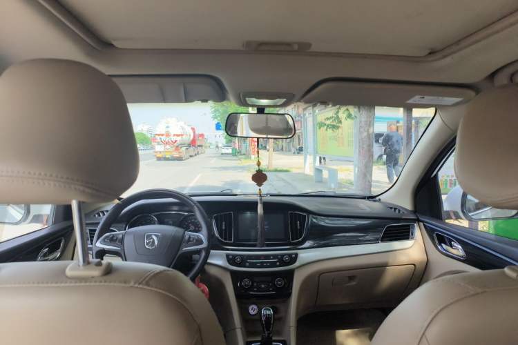 Used Baojun 730 2016 1.5L Manual Luxury Edition 7 Seats Headliner