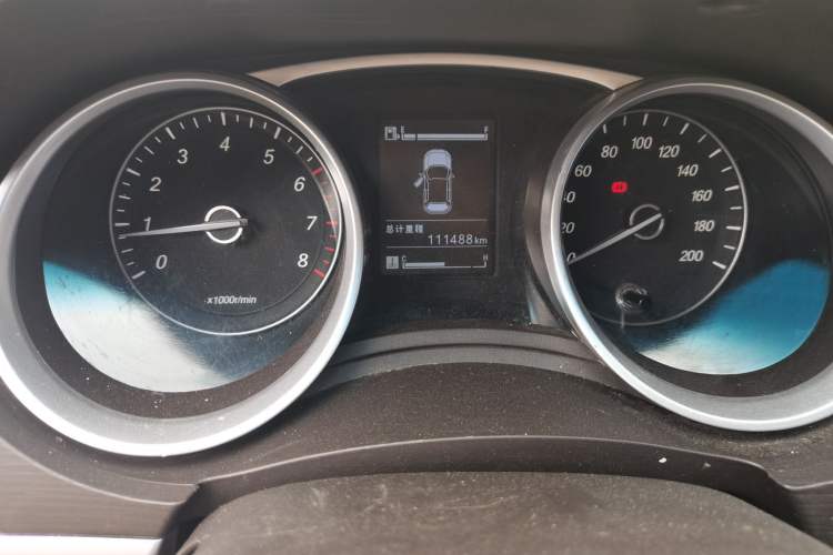 Used Baojun 730 2016 Revised 1.5L Manual Standard Version 7 Seats China V Emission Standard Instrument Cluster