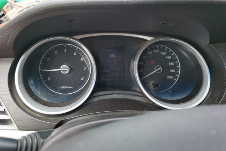Used Baojun 730 2016 1.5L Manual Standard Version 7 Seats Instrument Cluster