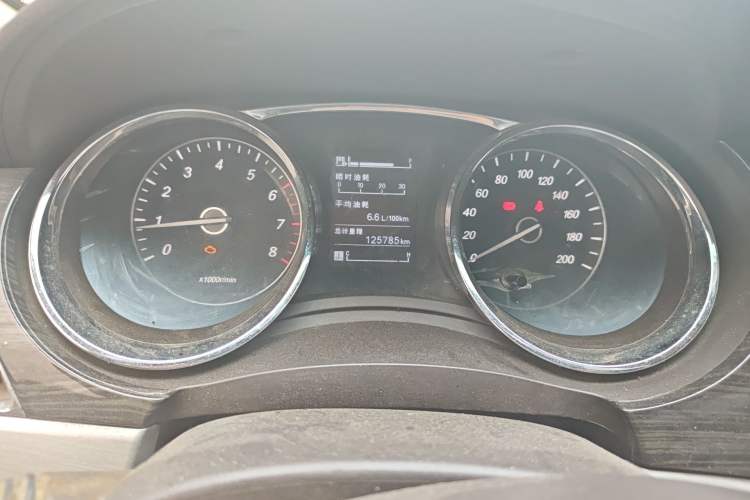 Used Baojun 730 2016 1.5T Manual Comfort Version 7 Seats Instrument Cluster