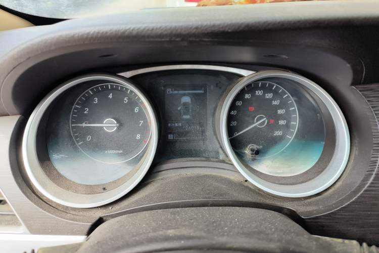 Used Baojun 730 2016 Revised 1.5L Manual Standard Version 7 Seats China V Emission Standard Instrument Cluster