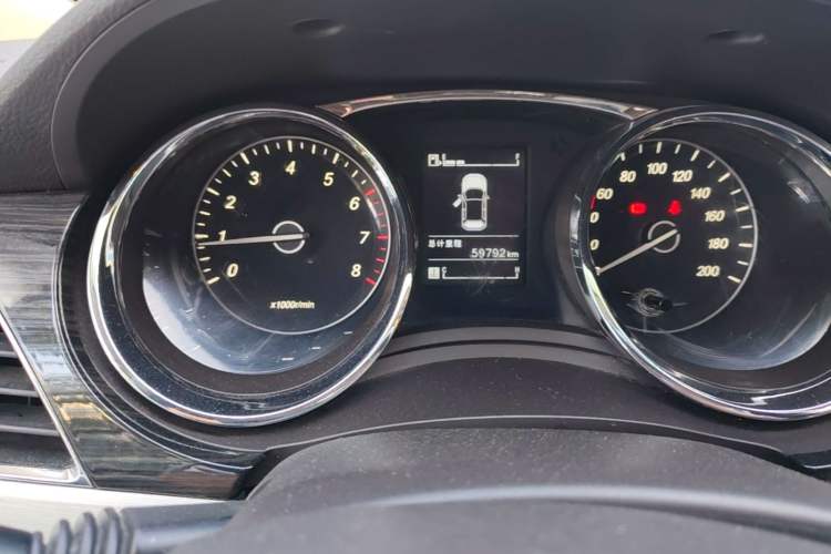 Used Baojun 730 2016 1.5T Manual Luxury Edition 7 Seats Instrument Cluster