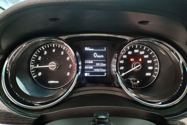 Used Baojun 730 2016 1.5L Manual Comfort Version 7 Seats China V Emission Standard Instrument Cluster