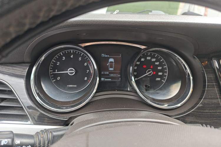 Used Baojun 730 2016 1.5L Manual Luxury Edition 7 Seats Instrument Cluster
