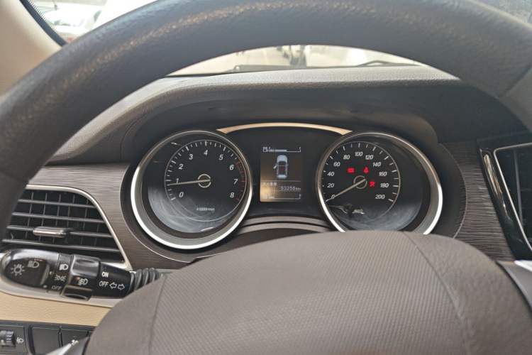 Used Baojun 730 2016 1.5T Manual Standard Version 7 Seats Instrument Cluster