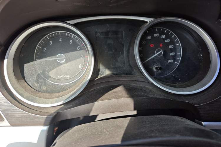 Used Baojun 730 2016 1.5L Manual Value Edition 7 Seats China V Emission Standard Instrument Cluster