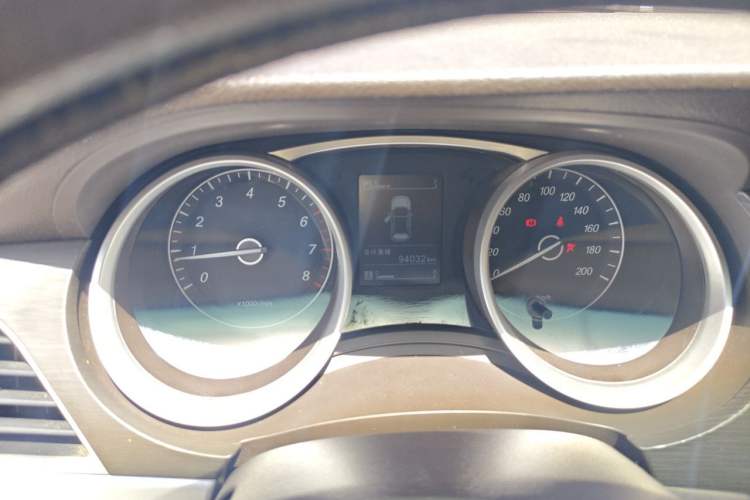 Used Baojun 730 2016 1.5L Manual Standard Version 7 Seats Instrument Cluster