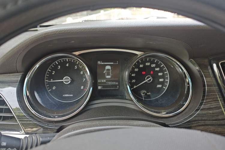 Used Baojun 730 2016 1.5L Manual Comfort Version 7 Seats China V Emission Standard Instrument Cluster