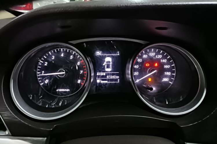 Used Baojun 730 2016 Revised 1.5L Manual Standard Version 7 Seats China V Emission Standard Instrument Cluster