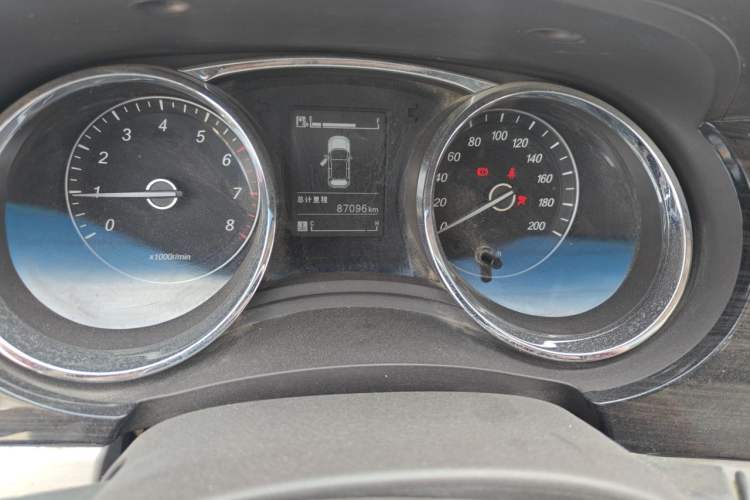 Used Baojun 730 2016 1.5L Manual Luxury Edition 7 Seats Instrument Cluster