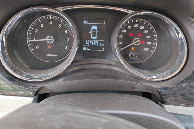 Used Baojun 730 2016 1.8L iAMT Luxury Model 7 Seats Instrument Cluster