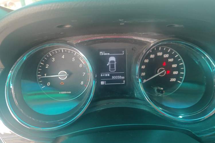 Used Baojun 730 2016 1.5L Manual Comfort Version 7 Seats China V Emission Standard Instrument Cluster