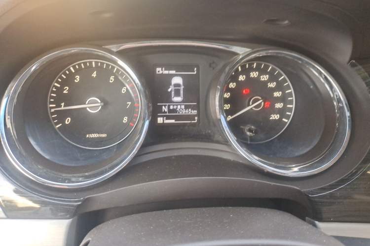 Used Baojun 730 2016 1.8L iAMT Luxury Model 7 Seats Instrument Cluster