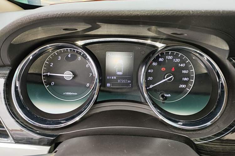 Used Baojun 730 2016 1.5L Manual Comfort Version 7 Seats China V Emission Standard Instrument Cluster