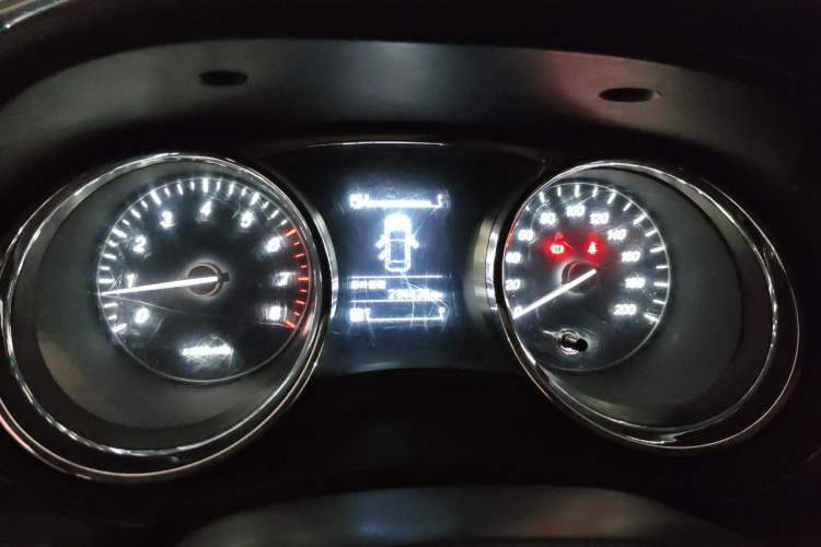 Used Baojun 730 2016 1.5T Manual Comfort Version 7 Seats Instrument Cluster