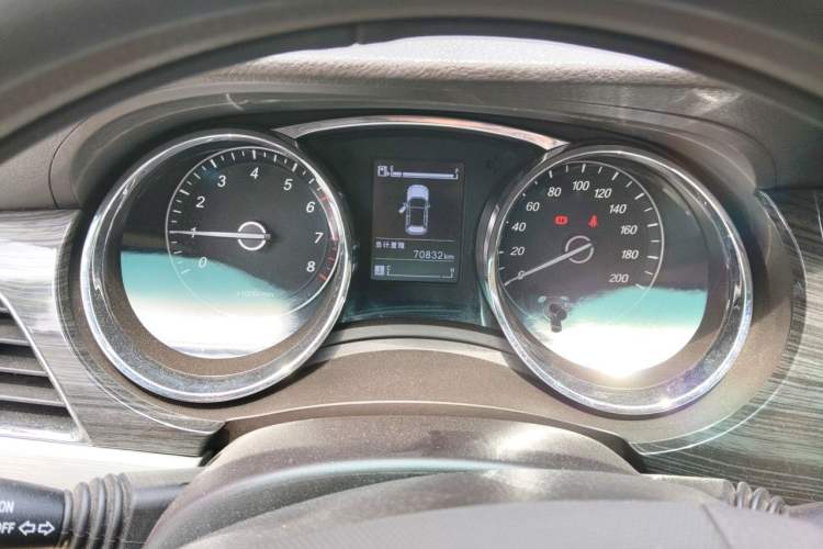 Used Baojun 730 2016 1.5L Manual Comfort Version 7 Seats China V Emission Standard Instrument Cluster