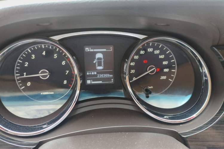 Used Baojun 730 2016 1.5L Manual Luxury Edition 7 Seats Instrument Cluster