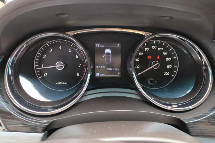 Used Baojun 730 2016 1.5T Manual Comfort Version 7 Seats Instrument Cluster
