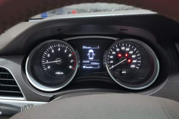 Used Baojun 730 2016 Revised 1.5L Manual Standard Version 7 Seats China V Emission Standard Instrument Cluster