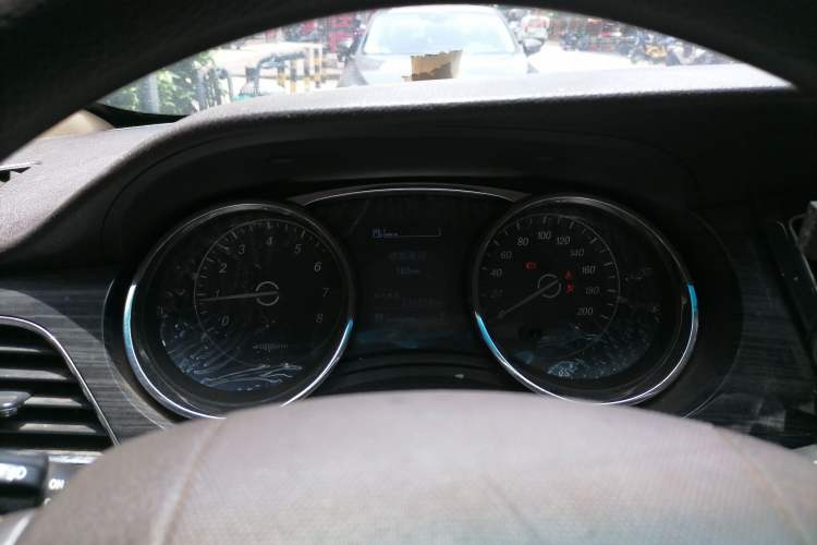 Used Baojun 730 2016 1.5L Manual Comfort Version 7 Seats China V Emission Standard Instrument Cluster