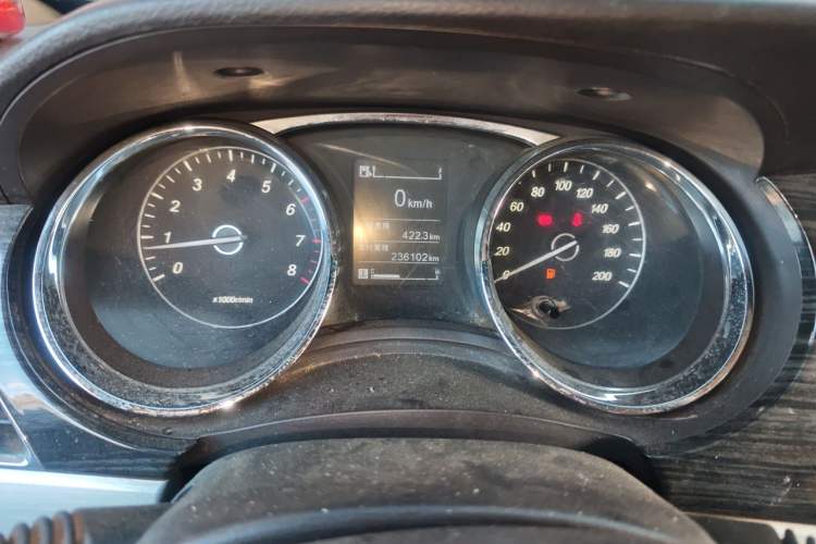 Used Baojun 730 2016 1.5T Manual Luxury Edition 7 Seats Instrument Cluster
