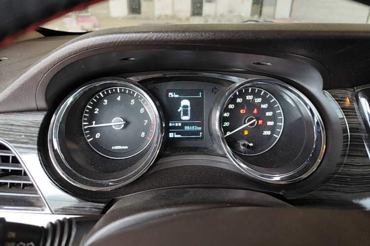 Used Baojun 730 2016 1.5L Manual Comfort Version 7 Seats China V Emission Standard Instrument Cluster
