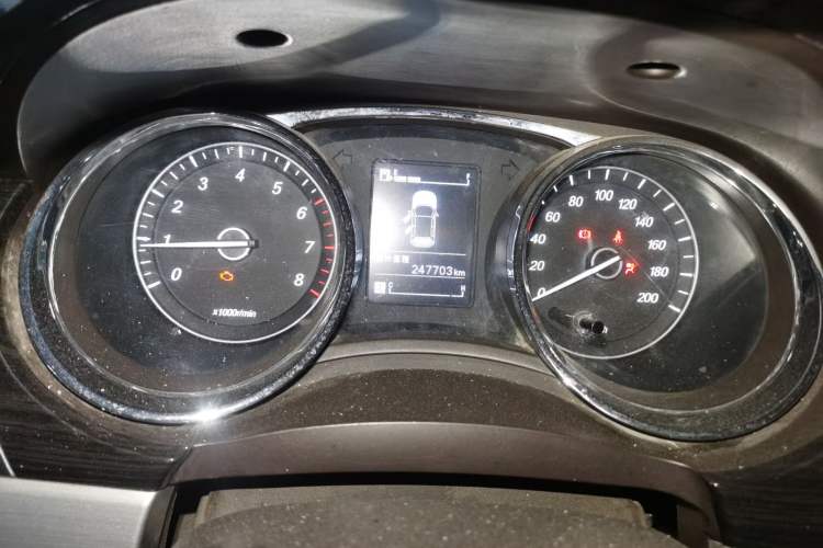 Used Baojun 730 2016 1.5L Manual Comfort Version 7 Seats China V Emission Standard Instrument Cluster