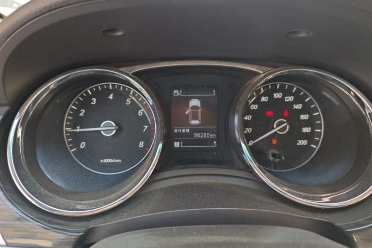 Used Baojun 730 2016 1.5L Manual Comfort Version 7 Seats China V Emission Standard Instrument Cluster