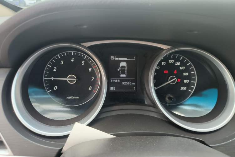 Used Baojun 730 2016 Revised 1.5L Manual Standard Version 7 Seats China V Emission Standard Instrument Cluster