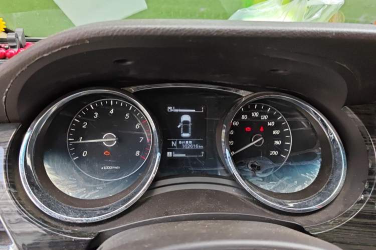 Used Baojun 730 2016 1.8L iAMT Comfort Version 7 Seats Instrument Cluster