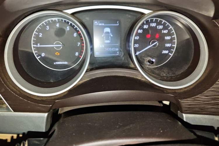 Used Baojun 730 2016 1.5L Manual Standard Version 7 Seats Instrument Cluster