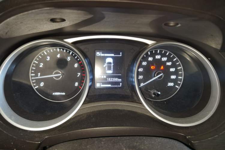 Used Baojun 730 2016 1.5L Manual Value Edition 7 Seats China V Emission Standard Instrument Cluster