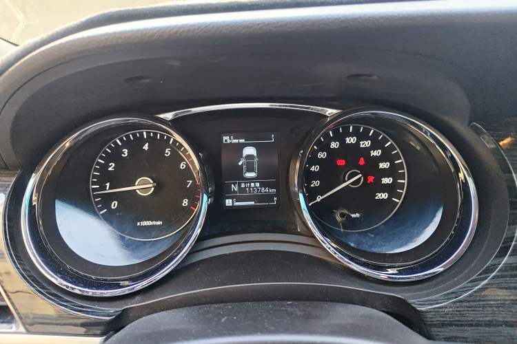 Used Baojun 730 2016 1.8L iAMT Comfort Version 7 Seats Instrument Cluster