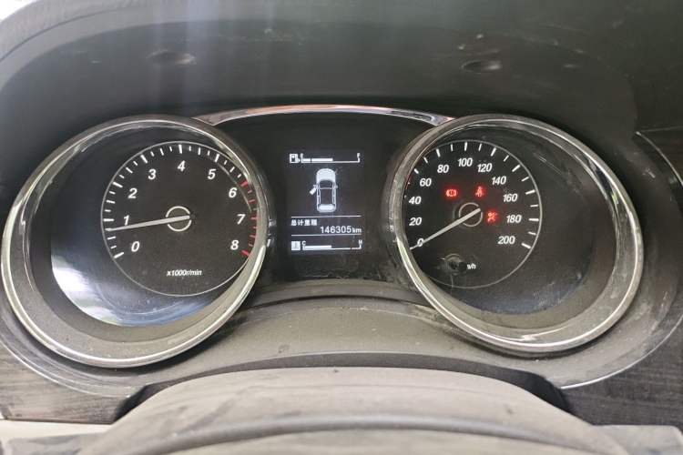 Used Baojun 730 2016 1.5T Manual Luxury Edition 7 Seats Instrument Cluster