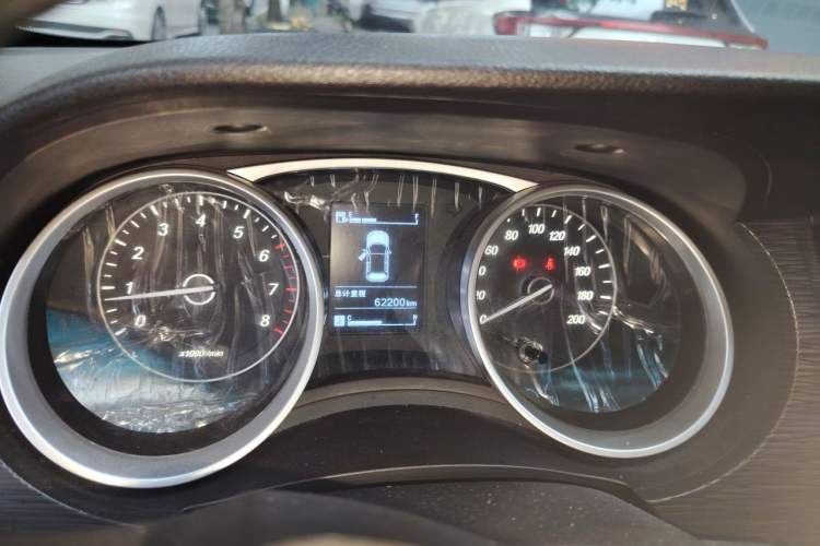 Used Baojun 730 2016 Revised 1.5L Manual Standard Version 7 Seats China V Emission Standard Instrument Cluster